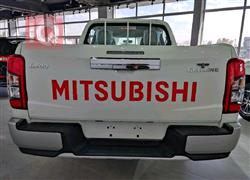 ميتسوبيشي L200